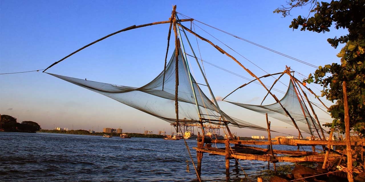 Day 01: Hyderabad – Kochi (Cochin)
